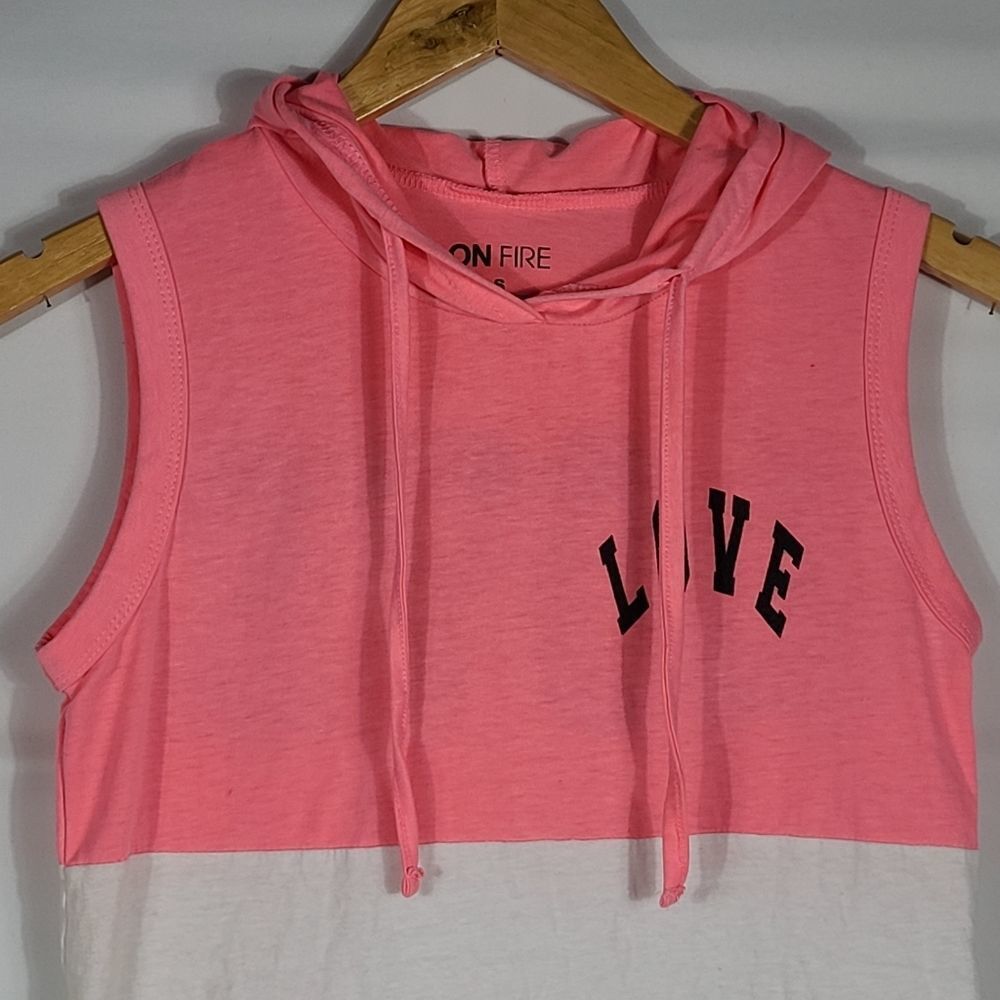 Women's On Fire Pink Love Sleeveless Hoodie Top Size Small - Picture 7 of 12
